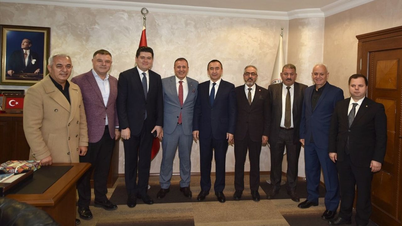 Özbekistan Ankara Büyükelçisi İlham Haydarov Trabzon'da: Turizm ve Sağlıkta İşbirliği Vurgusu