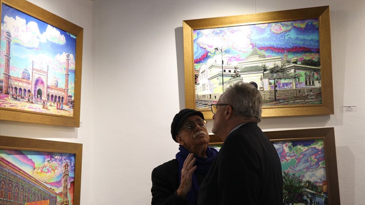 Paris Ulu Cami'de 'İslam'da Camiler' sergisi açıldı