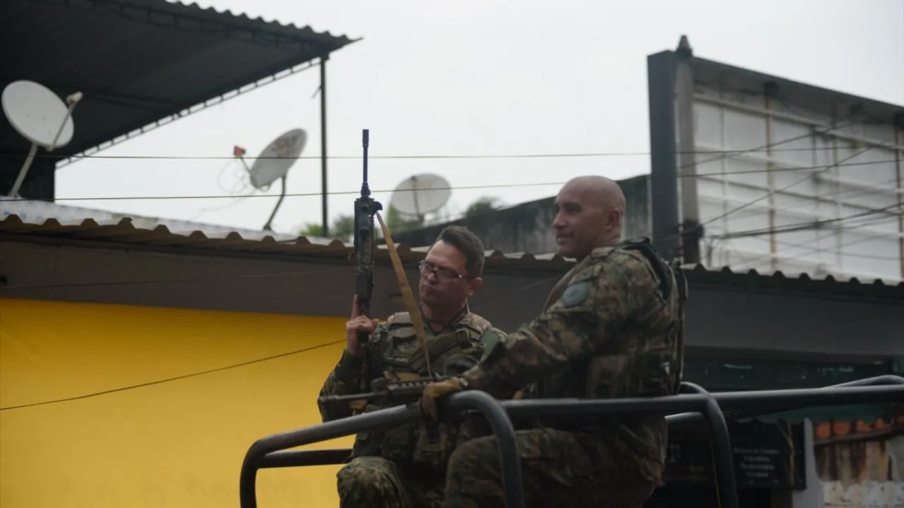 Rio de Janeiro'da Uyuşturucu Operasyonu: 4'ü Polis, En Az 60 Kişi Hayatını Kaybetti