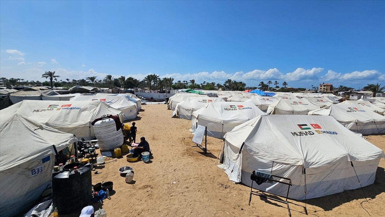 Sadakataşı, Gazze Han Yunus'ta MÜSİAD Çadır Kenti'ni açtı