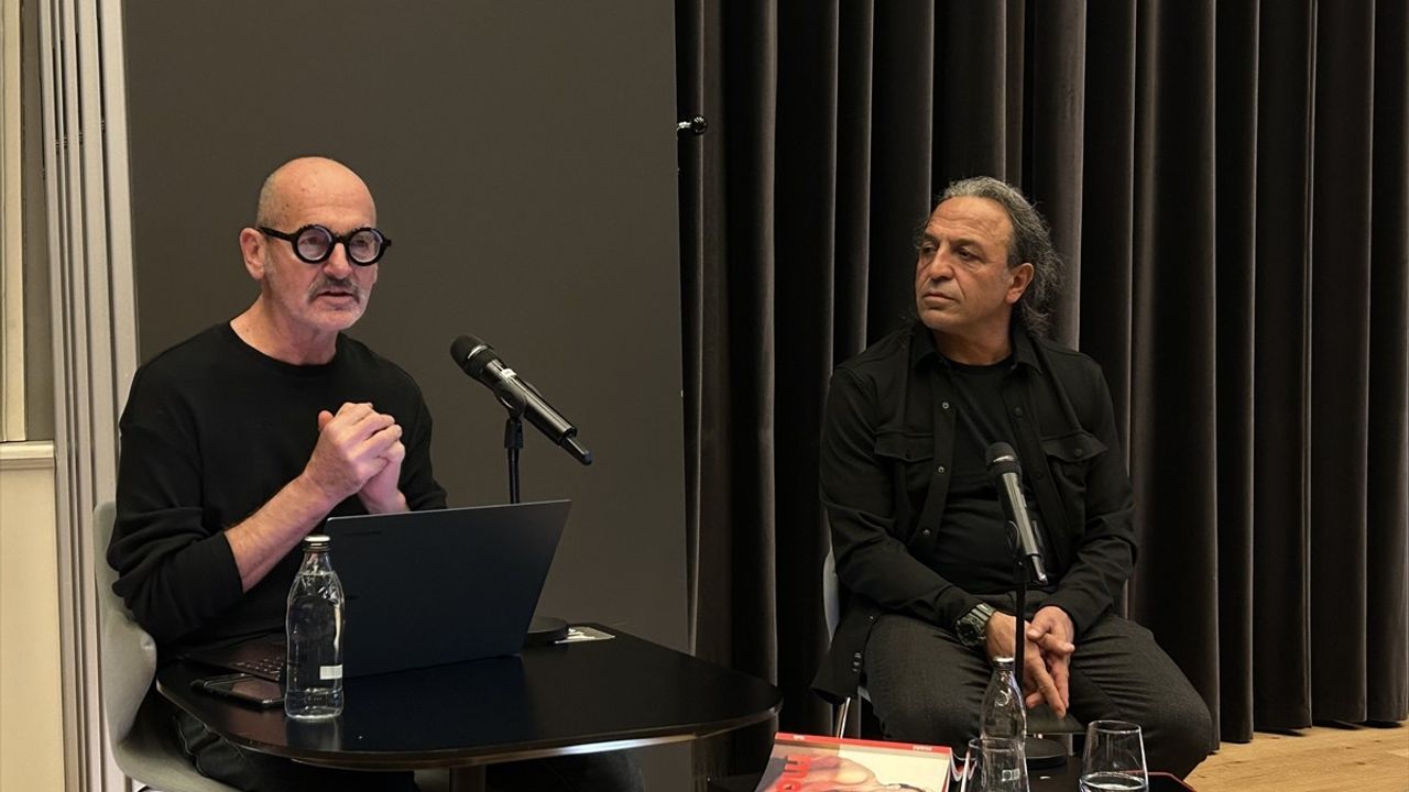 Salim Özgilik (Moni) Salt Galata'da: Performans, Yayın ve Yeni Sergi Hazırlığı