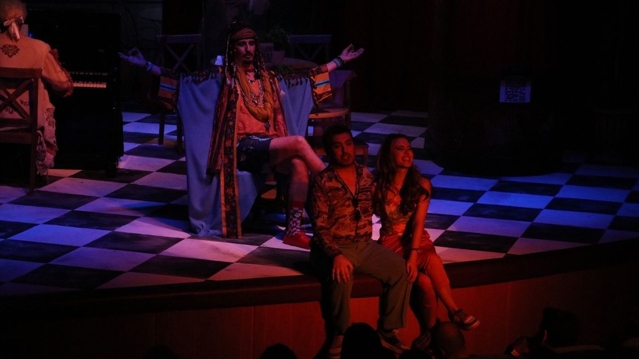 SAMDOB, Mozart'ın 'Bastien ve Bastienne' Operasını Samsun'da Sahneledi