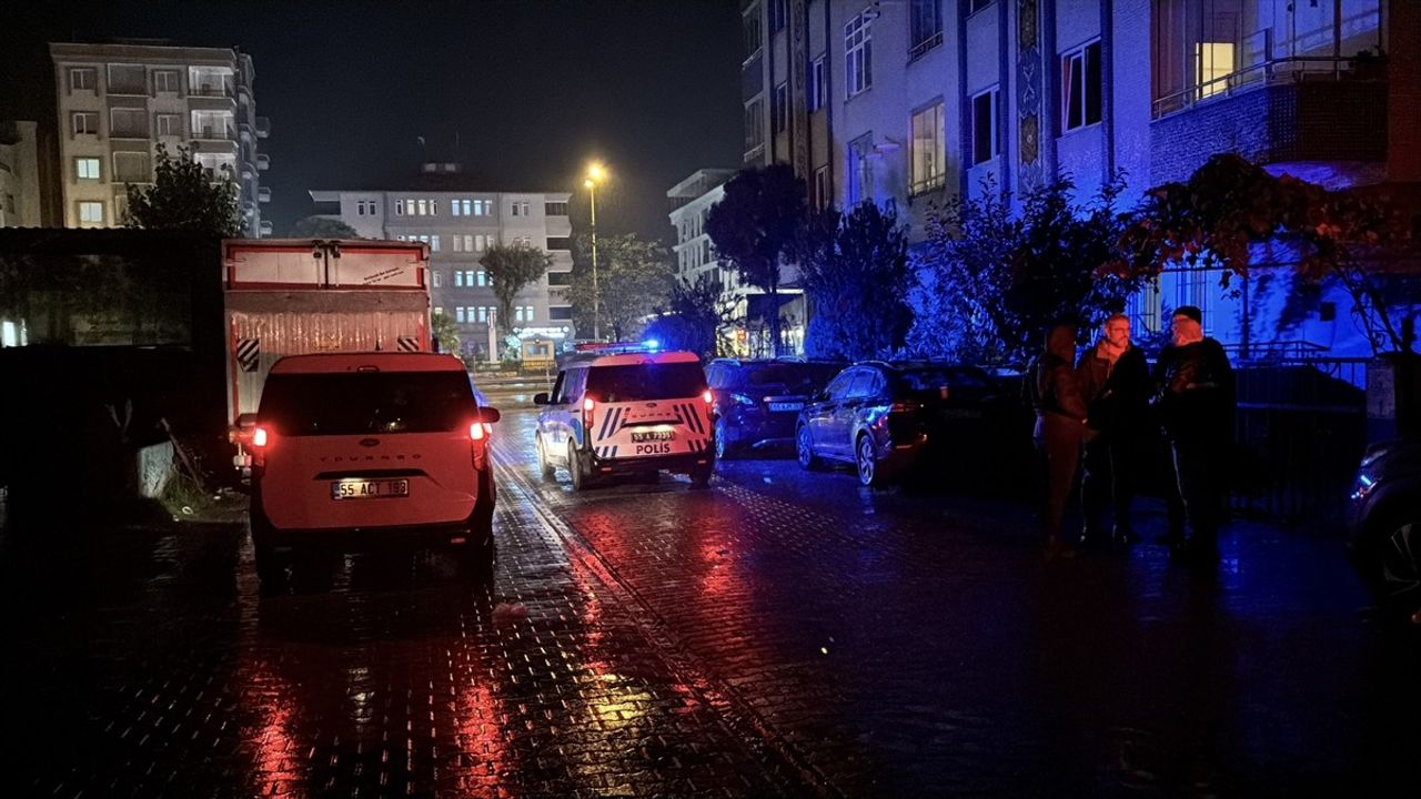 Samsun Atakum'da otomobilde bıçaklı saldırı: 1 kişi yaralandı, şüpheli gözaltında