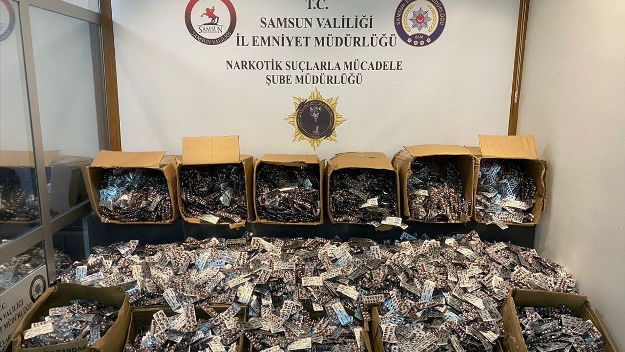 Samsun'da 215 bin sentetik ecza hapı ele geçirildi