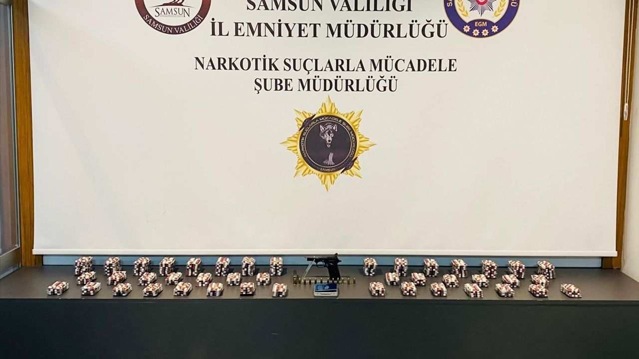 Samsun'da çöp konteynerine bırakılan uyuşturucu paketleriyle ilgili 4 zanlı gözaltına alındı