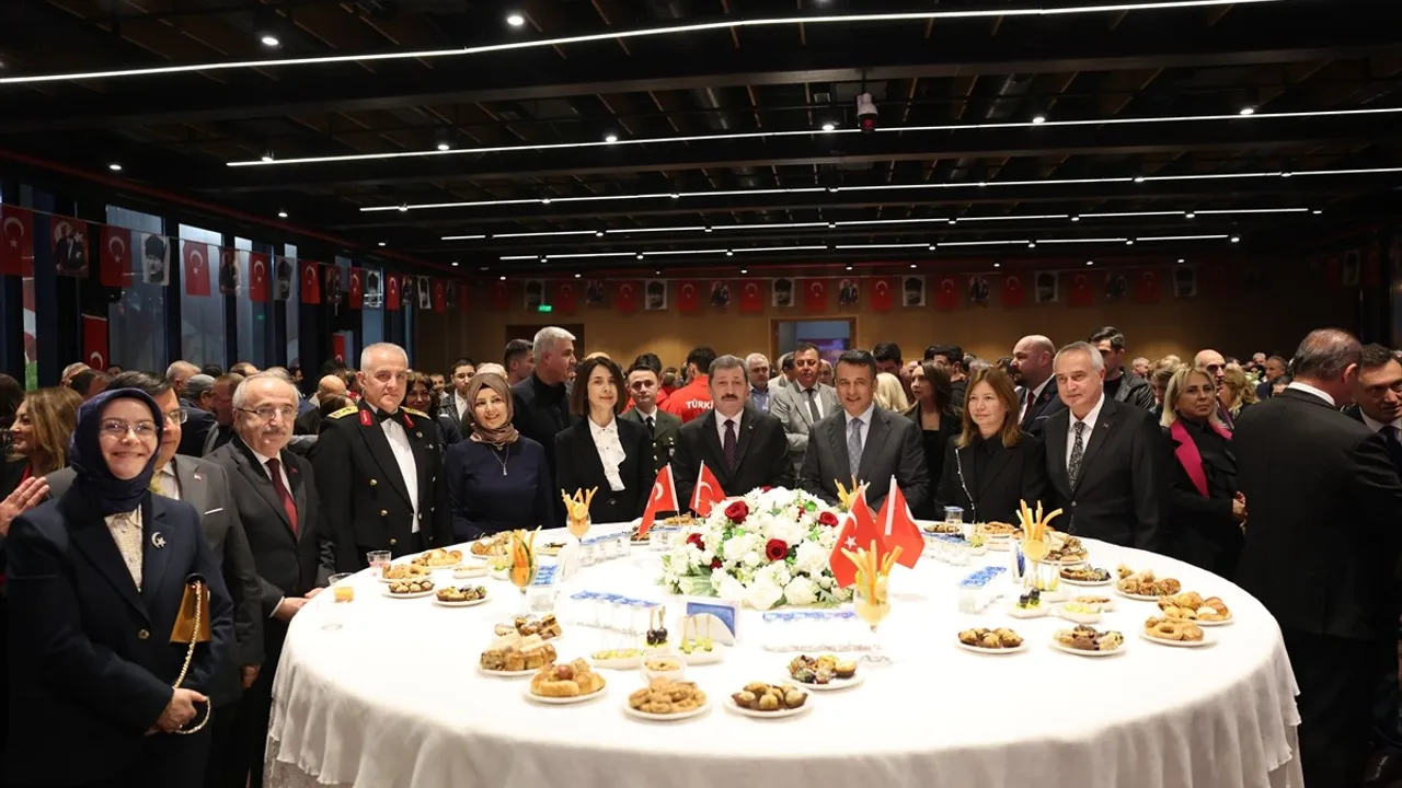 Samsun'da Cumhuriyet'in 102. yılı resepsiyonu düzenlendi