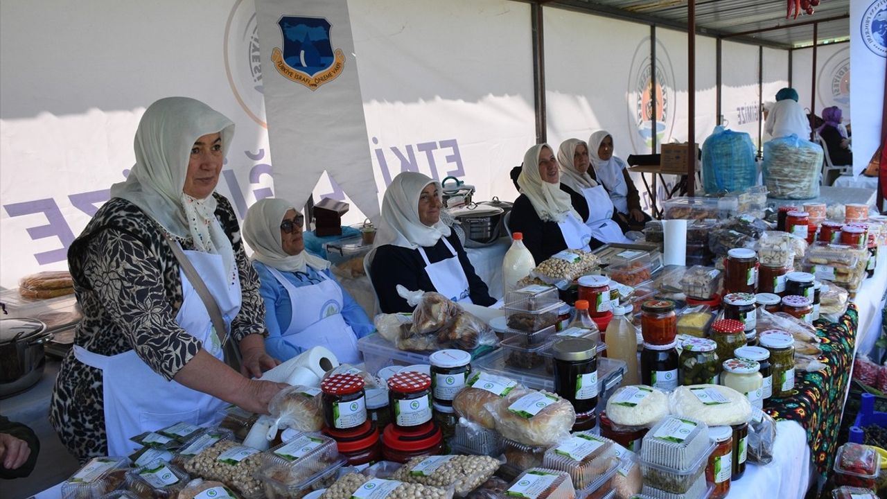 Samsun'da ilk Atakum Tarım Şenliği'nde doğal ürünler görücüye çıktı