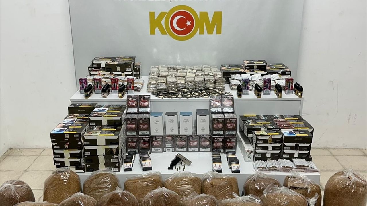 Samsun'da kaçakçılık operasyonu: 18 gözaltı, 6.237.916 makaron ele geçirildi