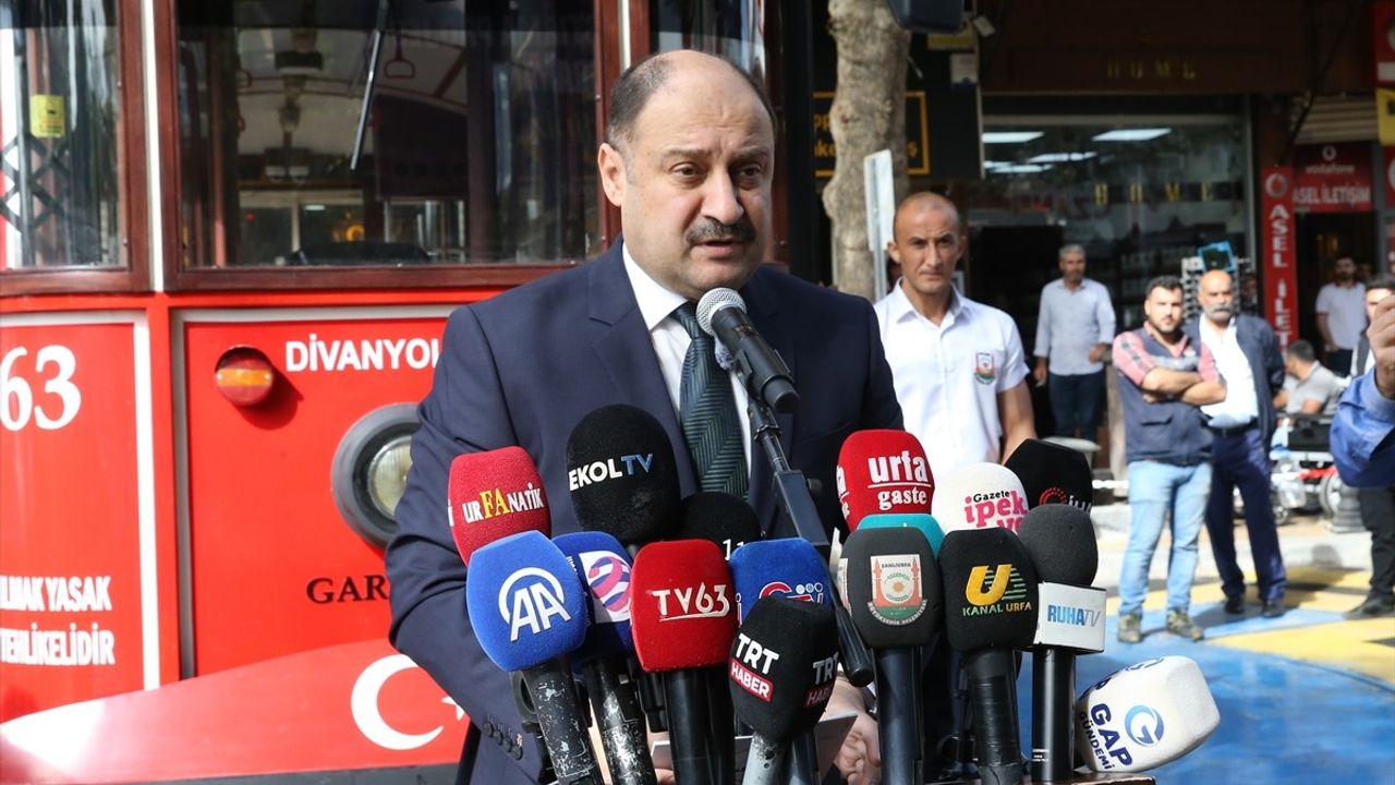 Şanlıurfa'da Divanyolu'nda nostaljik tramvaylar törenle hizmete girdi