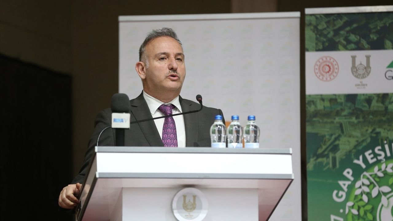 Şanlıurfa'da TEKNOFEST ve GAP Yeşil İnovasyon Yarışmasında Başarılı 21 Projeye Ödül