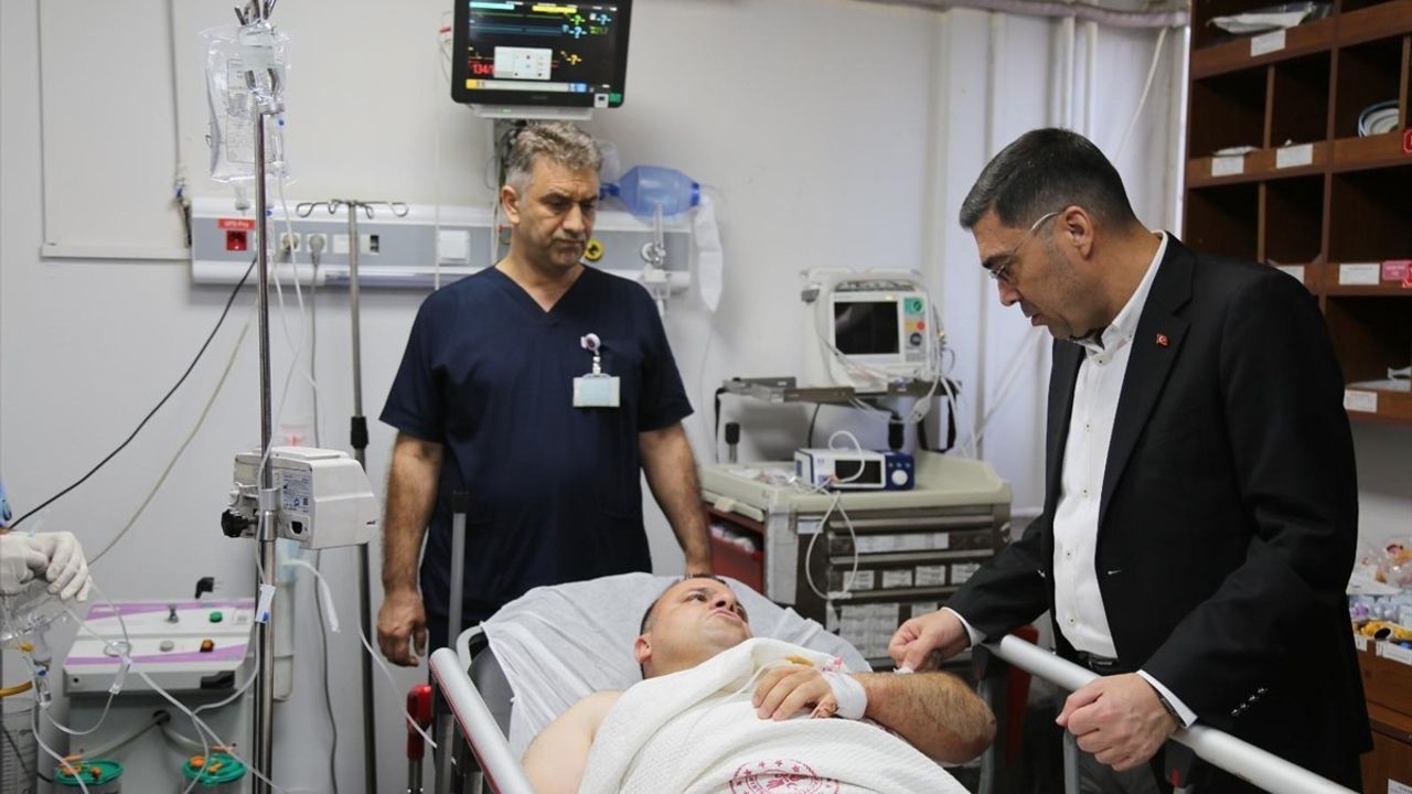 Şanlıurfa Eyyübiye'de polis memurunu bıçaklayan zanlı A.S. tutuklandı