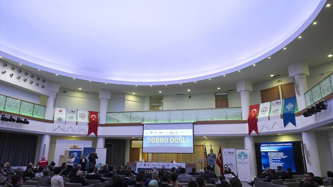 Saraybosna'da Doğumunun 100. Yılında Aliya İzetbegoviç Sempozyumu açıldı
