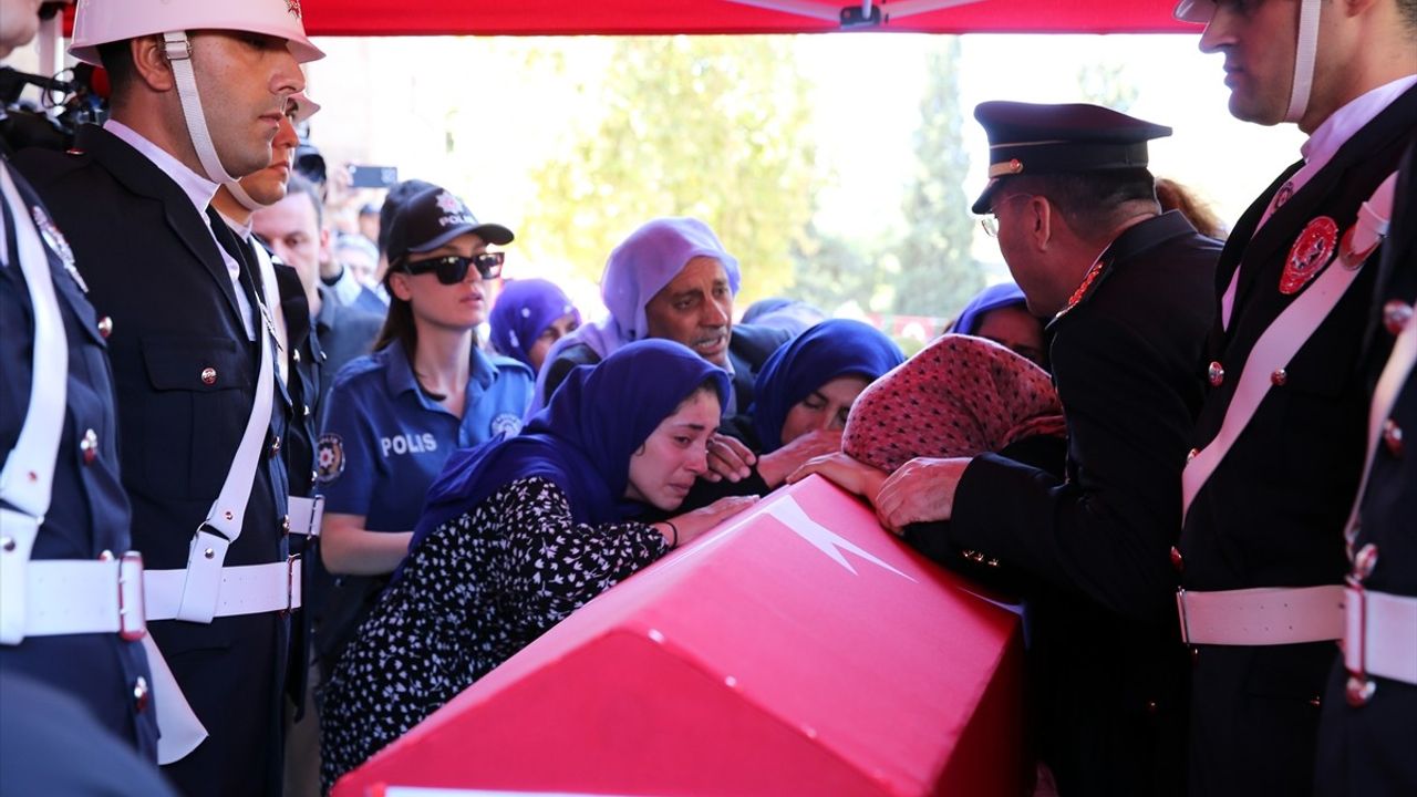 Şehit Polis Memuru Ömer Amilağ, Şanlıurfa'da Toprağa Verildi