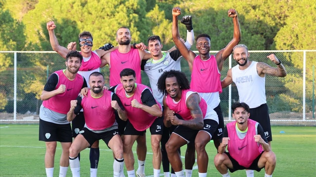 Serikspor, Adana Demirspor maçı hazırlıklarına Kadriye'de başladı