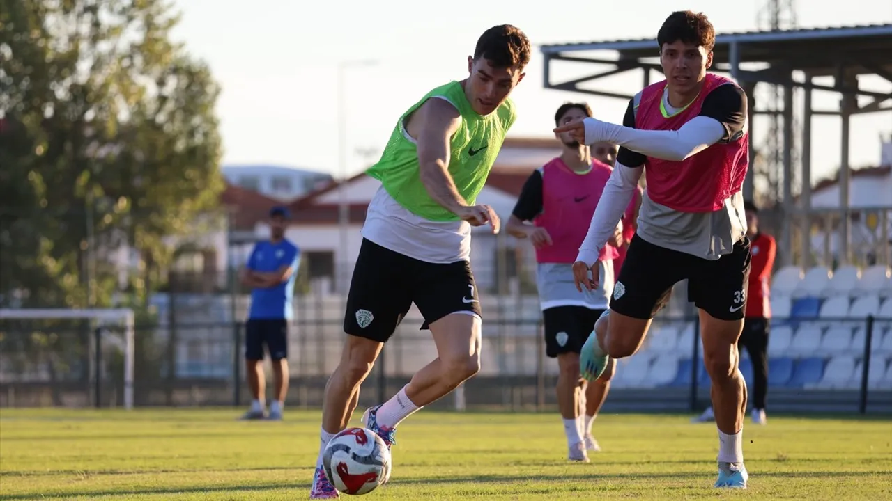 Serikspor, Amed Sportif Faaliyetler maçı hazırlıklarını Belek'te sürdürdü