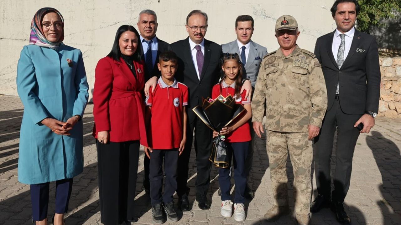 Siirt'in Eruh ilçesinde 'Şehitler Kütüphanesi' törenle açıldı