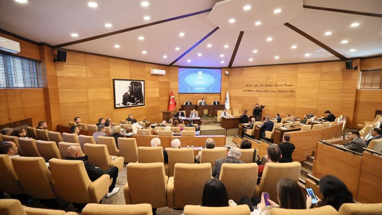 Silivri Meclisi Bu Ayki Huzur Haklarını Oy Birliğiyle Gazze'ye Bağışladı