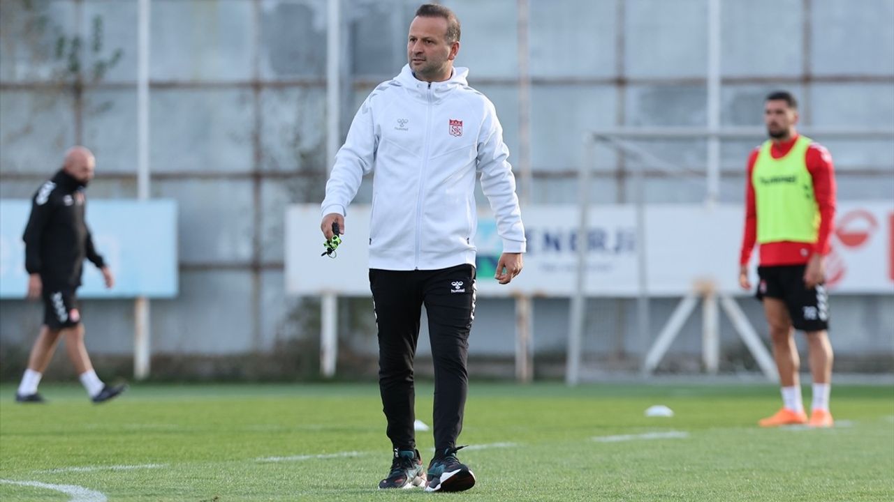Sivasspor, Atakaş Hatayspor maçı öncesi hazırlıklarını sürdürüyor