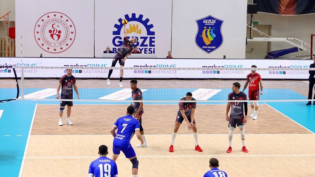 SMS Grup Efeler Ligi 2. Hafta: Ziraat Bankkart, Gebze Belediyespor'u Deplasmanda 3-1 Yendi