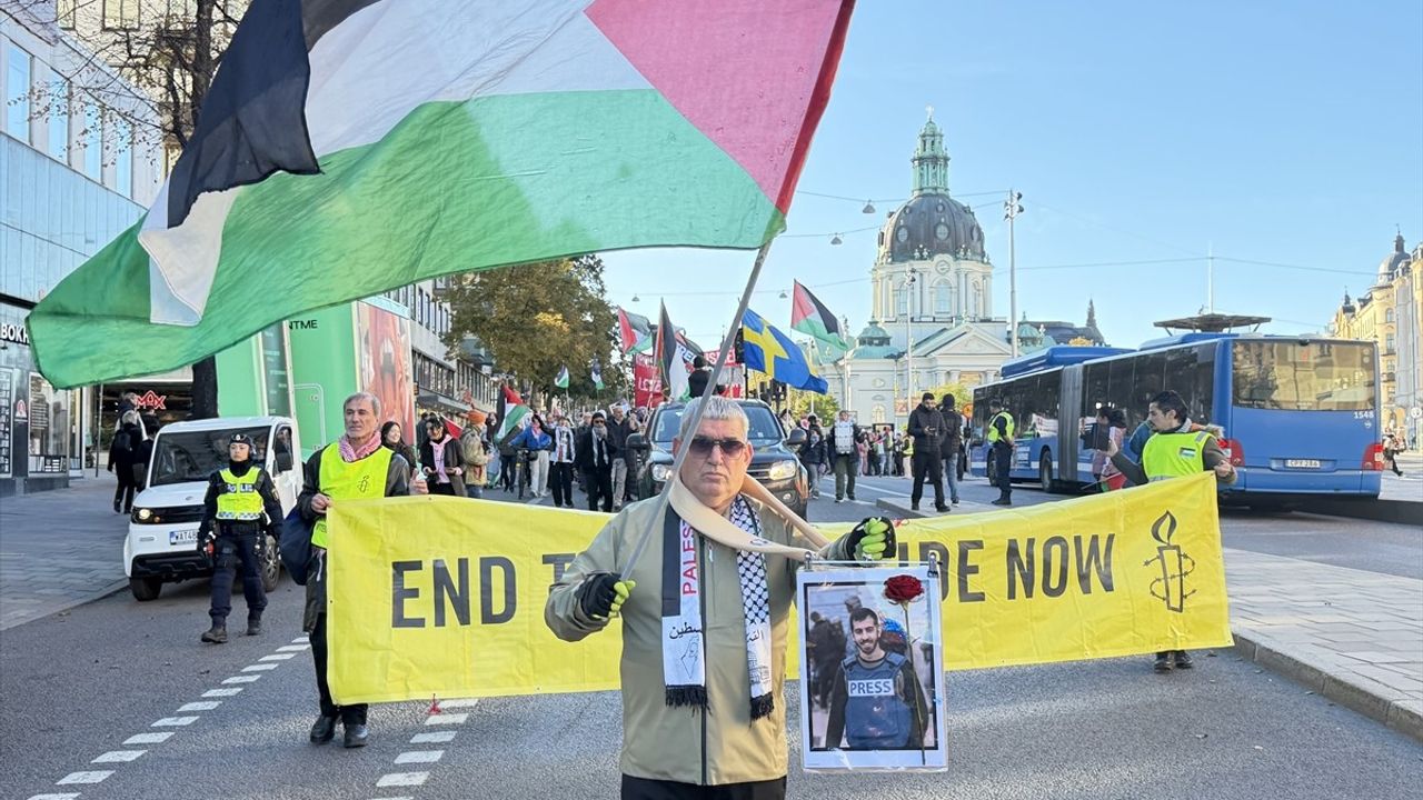 Stockholm'de Salih el-Caferavi anması: Gazze'de öldürülen gazeteciler için protesto