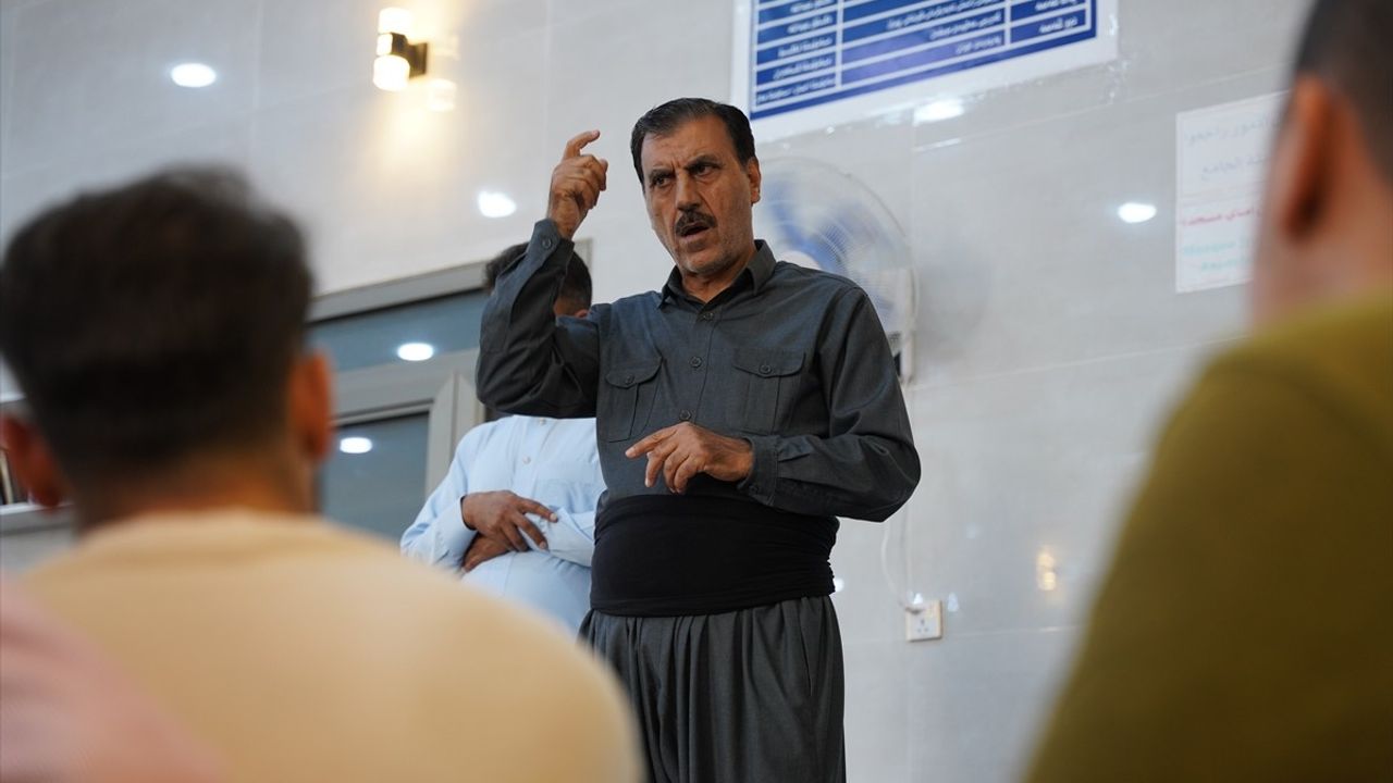 Süleymaniye’nin Kelar ilçesinde Cuma hutbeleri işaret diline çevriliyor