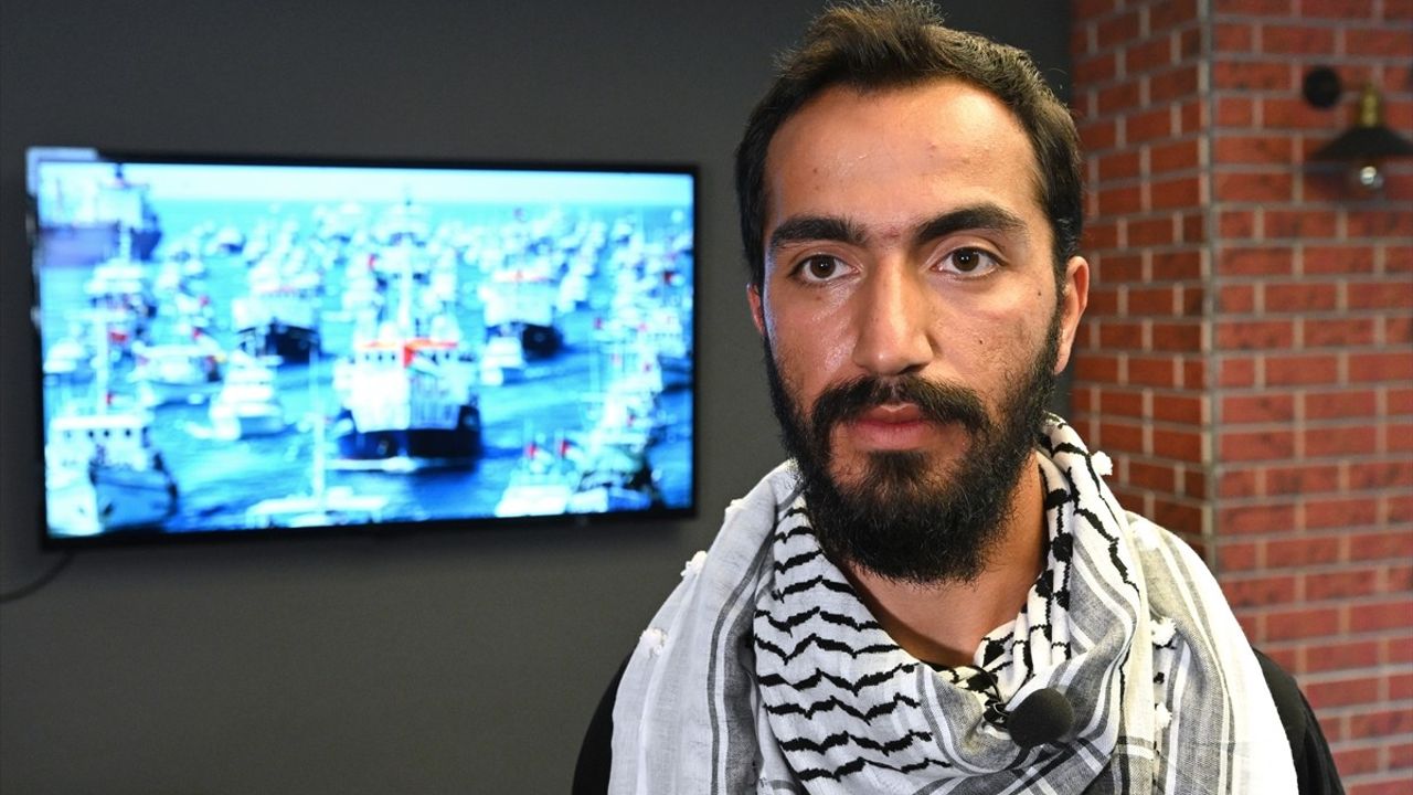 Sumud Filosu aktivisti Metehan Sarı: İsrail gözaltısında ezanla cemaat namazı kıldık