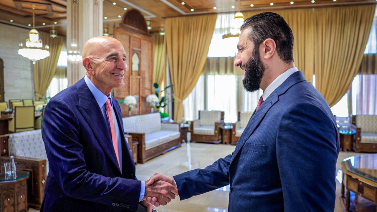 Suriye Cumhurbaşkanı Ahmed Şara, Şam'da ABD'li Yetkililerle Görüştü