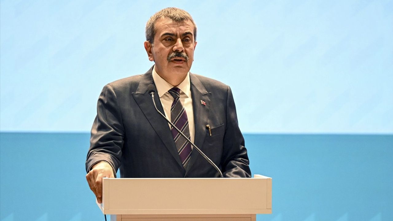 Tekin: İmam Hatip Modelini Uluslararası Bir Marka Haline Getirme Hedefimiz