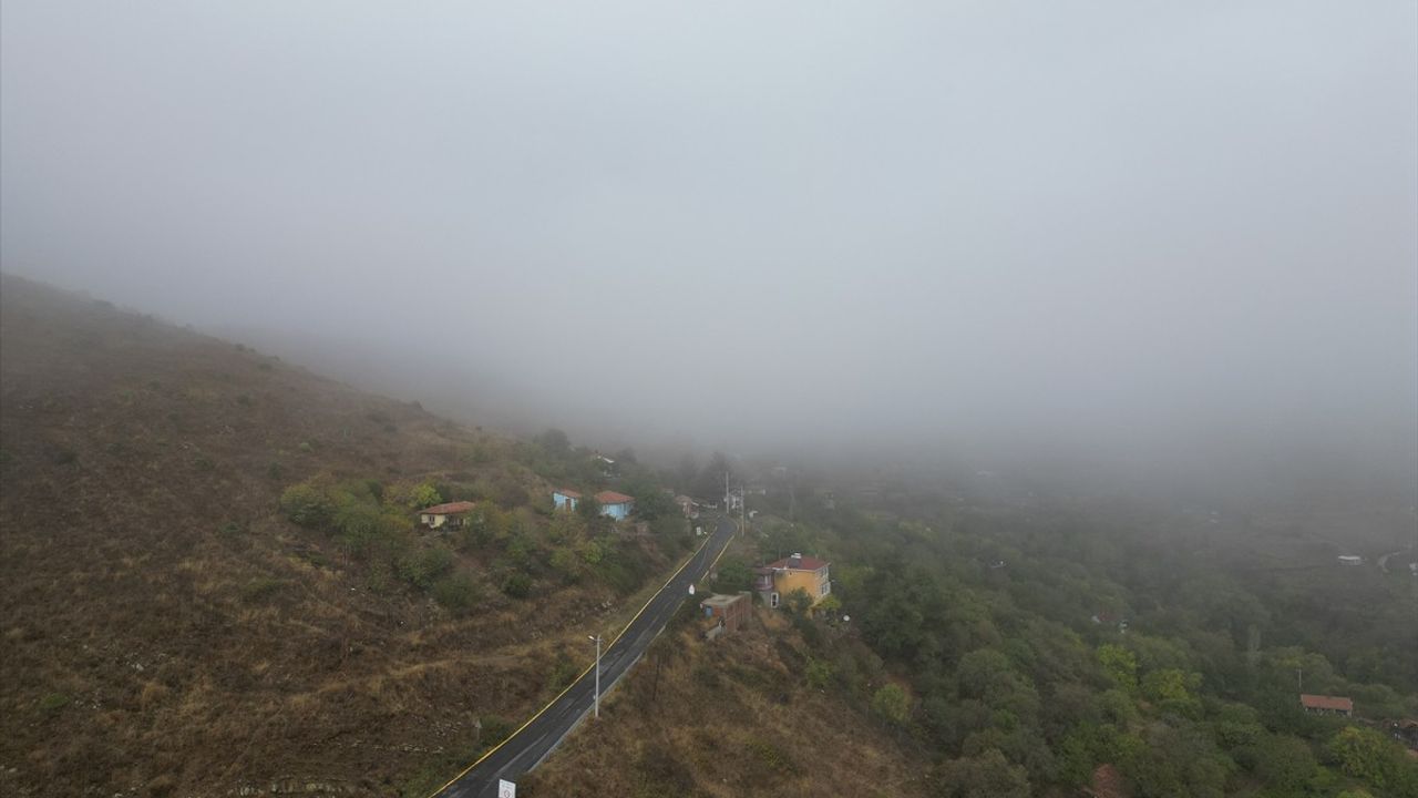Tekirdağ'da Ganos Dağı eteklerinde sabah sisleri kartpostallık görüntüler oluşturdu