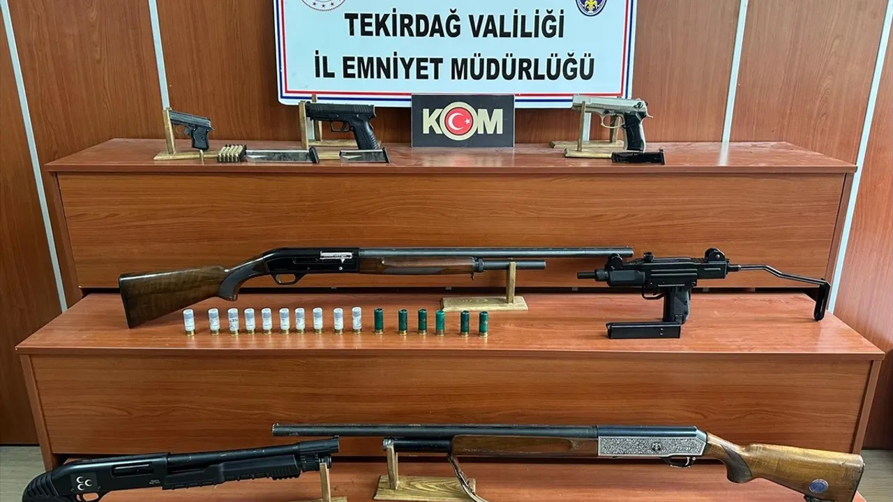 Tekirdağ'da kaçakçılık operasyonu: 20 şüpheli gözaltında