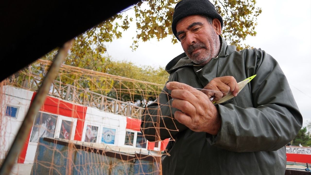 Tekirdağ'da poyraz 2 gündür balıkçıların denize çıkmasını engelliyor