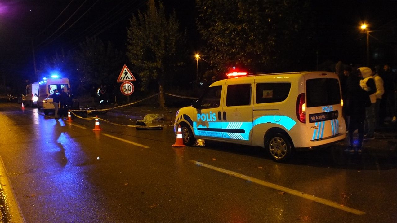 Tokat'ın Turhal ilçesinde motosiklet devrildi: sürücü yaşamını yitirdi