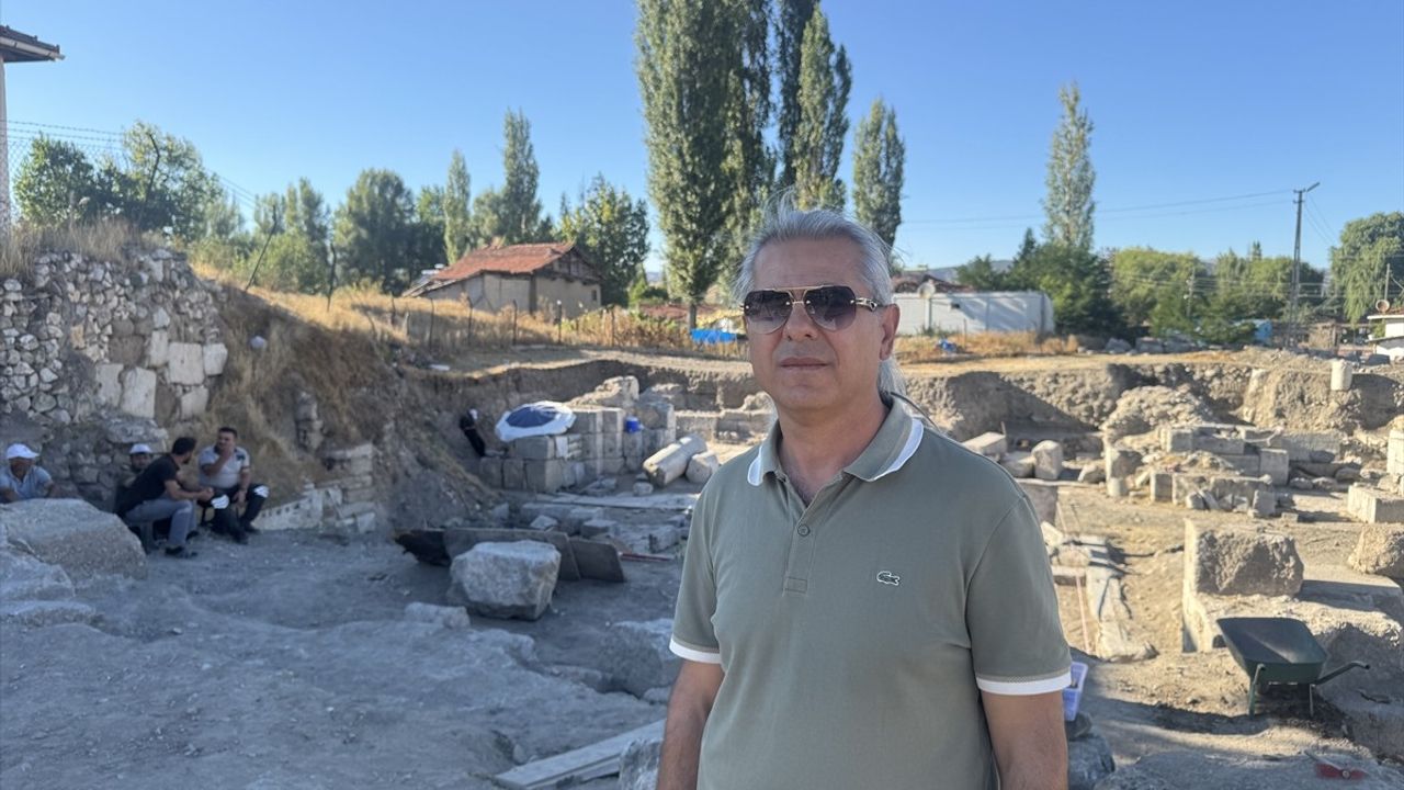 Tokat'ta Sebastapolis Antik Kenti'nde üç yazıt bulundu, kilise mimarisi gün yüzüne çıkarılacak