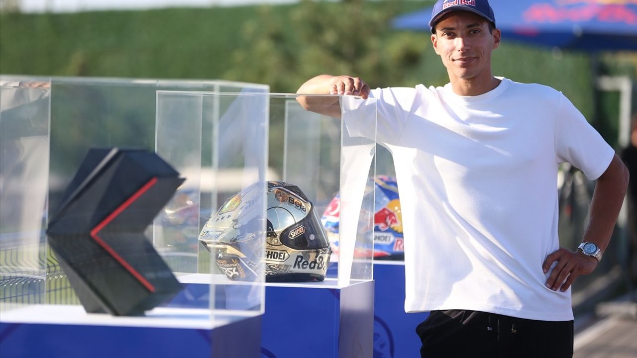 Toprak Razgatlıoğlu, MotoGP'de yarışacak ilk Türk motosikletçi olarak yeni hedeflere odaklandı