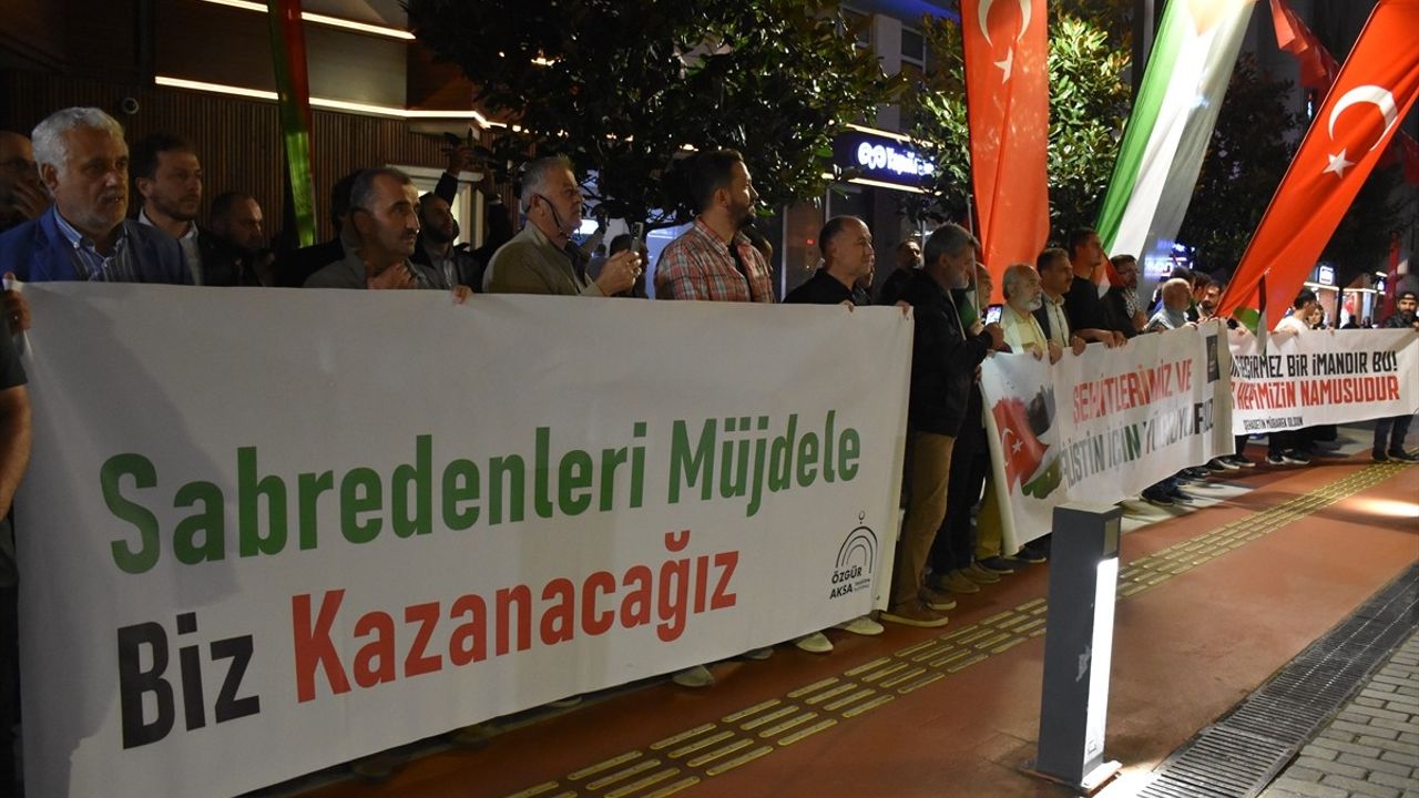 Trabzon'da Özgür Aksa Platformu, Gazze'ye yönelik saldırıları protesto etti