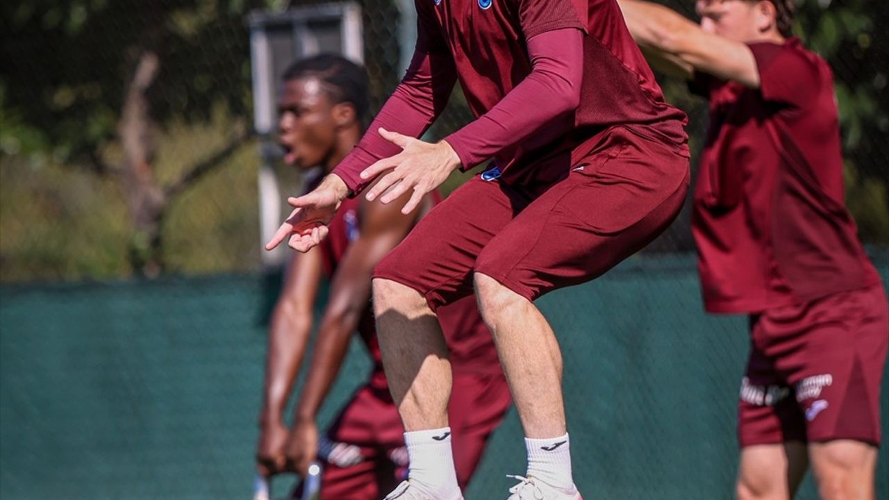 Trabzonspor, Çaykur Rizespor maçı öncesi çift idmanla hazırlandı