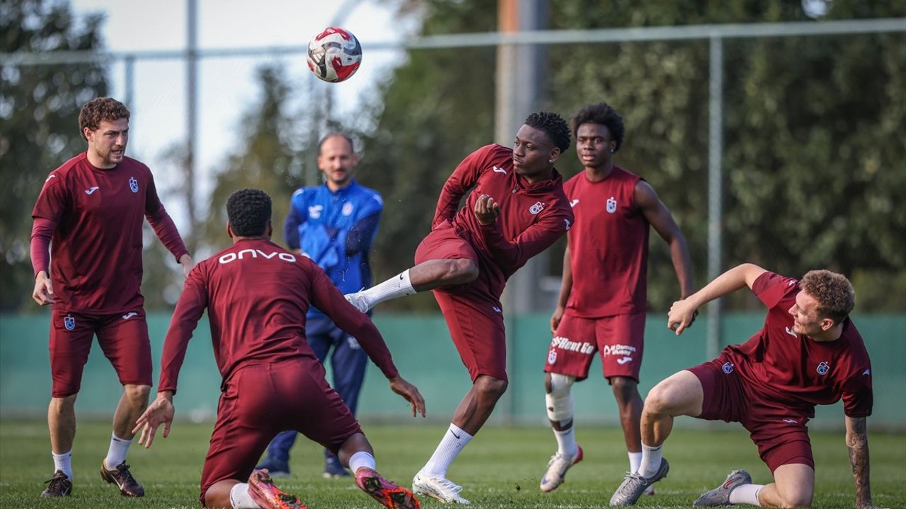 Trabzonspor, Trendyol Süper Lig 9. Hafta İçin Çaykur Rizespor Maçı Hazırlıklarını Sürdürdü
