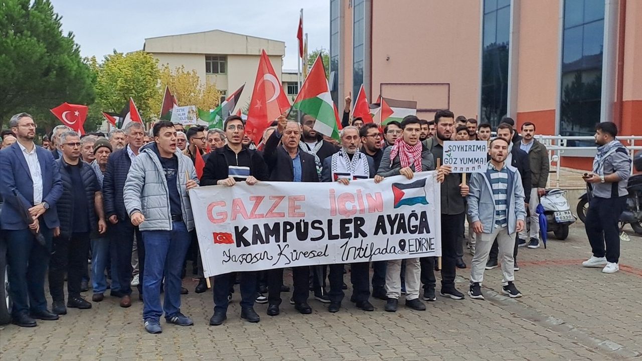 Trakya Üniversitesi'nde 'Gazze İçin Umut, İnsanlık İçin Onur Yürüyüşü' düzenlendi