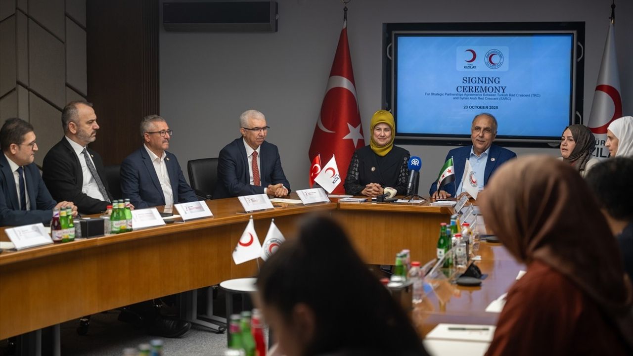 Türk Kızılay ile Suriye Arap Kızılayı üç alanda işbirliği protokolü imzaladı