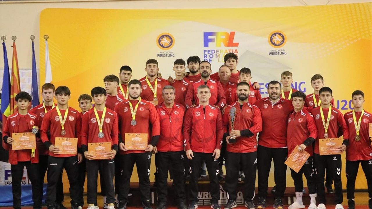 Türkiye 17 Yaş Altı Balkan Güreş Şampiyonası'nda 39 madalya ile üç kategoride şampiyon oldu