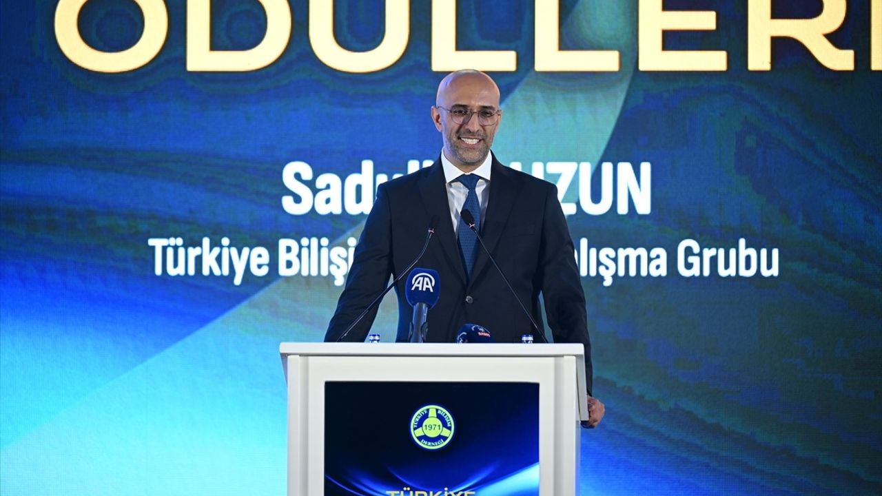 Türkiye Bilişim Ödülleri JW Marriott Ankara'da 'Teknolojiyle Güçlenen Türkiye' temasıyla sahiplerini buldu