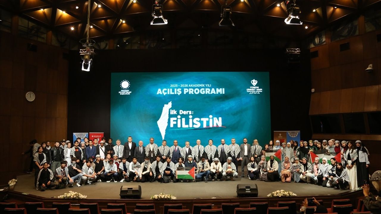 Türkiye Diyanet Vakfı yeni akademik dönemi 'İlk Ders: Filistin' programıyla açtı