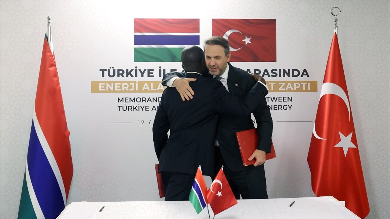 Türkiye ile Gambiya arasında enerji işbirliği mutabakat zaptı imzalandı
