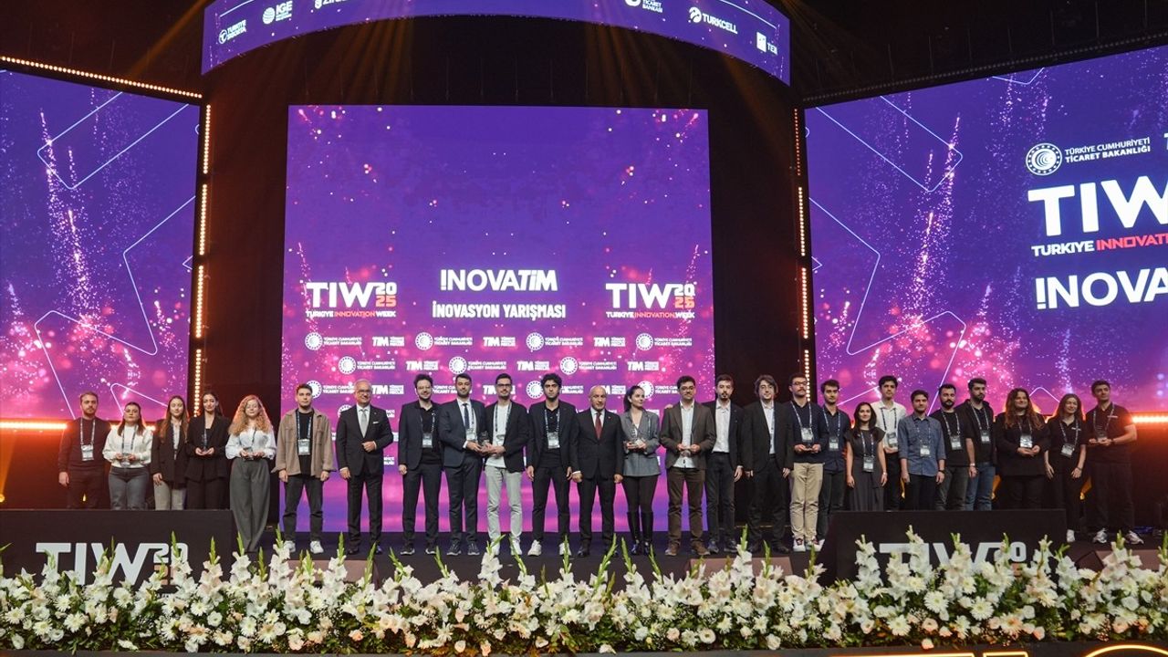 Türkiye Innovation Week 2025'te girişim ve inovasyon ödülleri sahiplerini buldu
