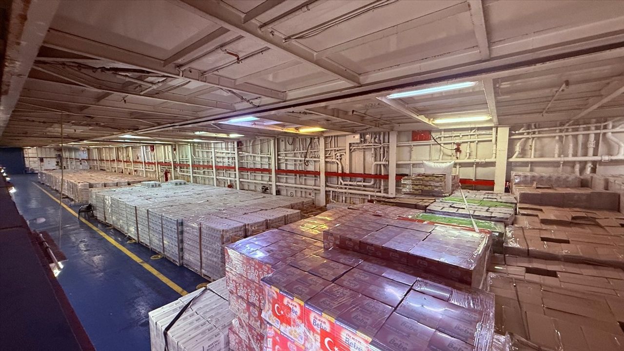 Türkiye'nin 17. "İyilik Gemisi" Akdeniz, Gazze için El-Ariş Limanı'na Yaklaşıyor