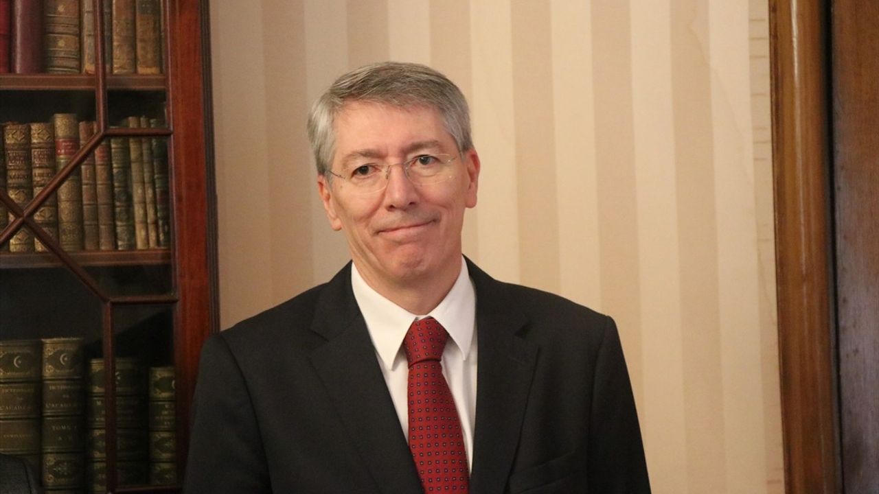 Türkiye, Paris ve Viyana'da 29 Ekim Cumhuriyet Bayramı'nın 102. yılı resepsiyonlarla kutlandı