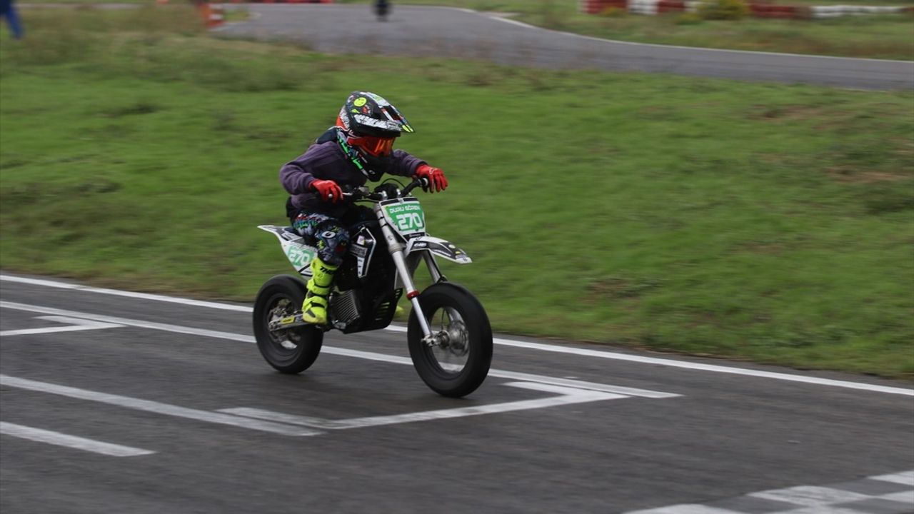 Türkiye Süpermoto Şampiyonası 5. Ayağı Kocaeli'de Sona Erdi: Kazananlar ve Genel Klasman