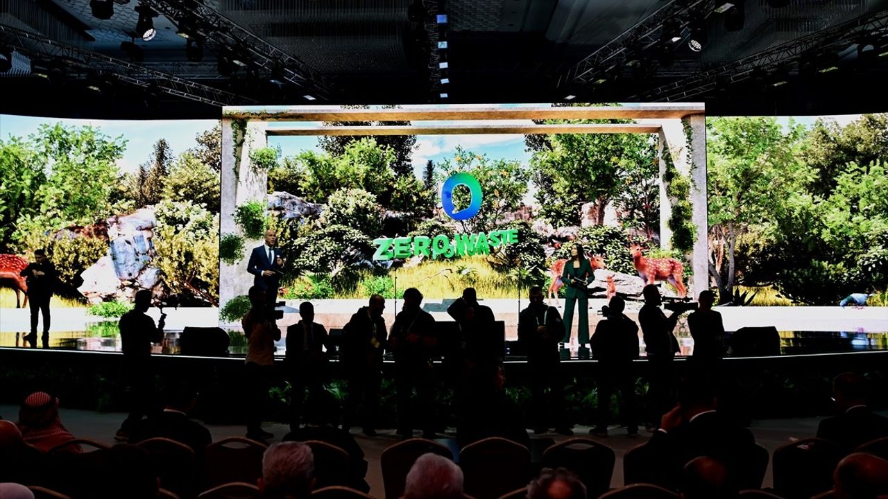 Uluslararası Sıfır Atık Forumu İstanbul'da başladı: 'İnsan, Mekan, Dönüşüm' temasıyla küresel buluşma