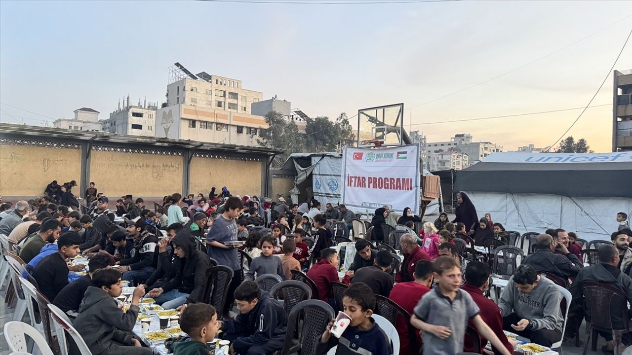 Umut Kervanı Vakfı: Gazze'ye 7 Ekim'den bu yana 192 milyon 43 bin 497 lira yardım