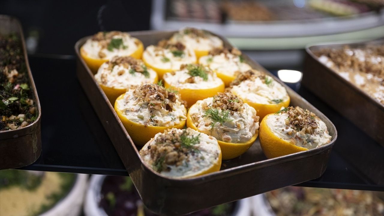 Unlu mamul ve pastacılık sektörü ATO Congresium'da buluştu — 6. Ekmek, Pasta, Dondurma ve Çikolata Teknolojileri Fuarı açıldı